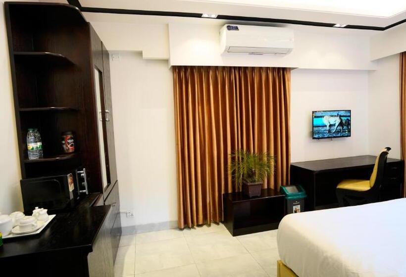 اتاق استاندارد با تخت بزرگ, Xpressmall Hotel Near Dhaka Airport