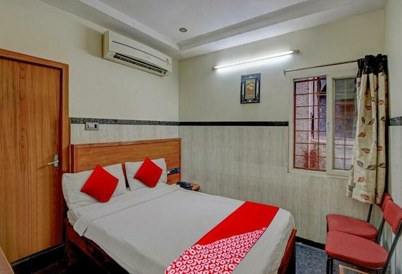 トリプルクラシックルーム, Flagship Hotel Yuvaraj Palace Vijayawada