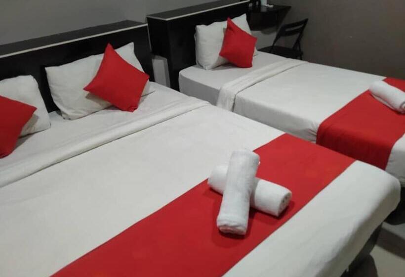 חדר סטנדרט לשלושה, Avatarr