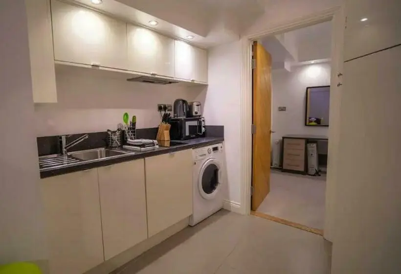 Huoneisto 1 Makuuhuone, Nell Gwynn House Apartments & Rooms
