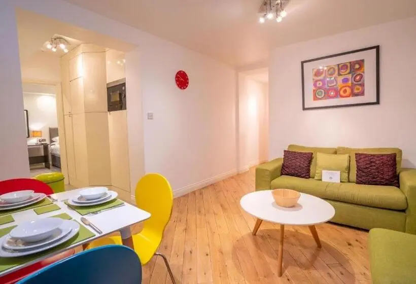 Huoneisto 1 Makuuhuone, Nell Gwynn House Apartments & Rooms