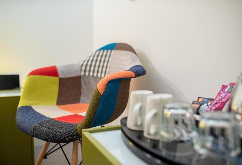 Номер Стандарт, Nell Gwynn House Apartments & Rooms