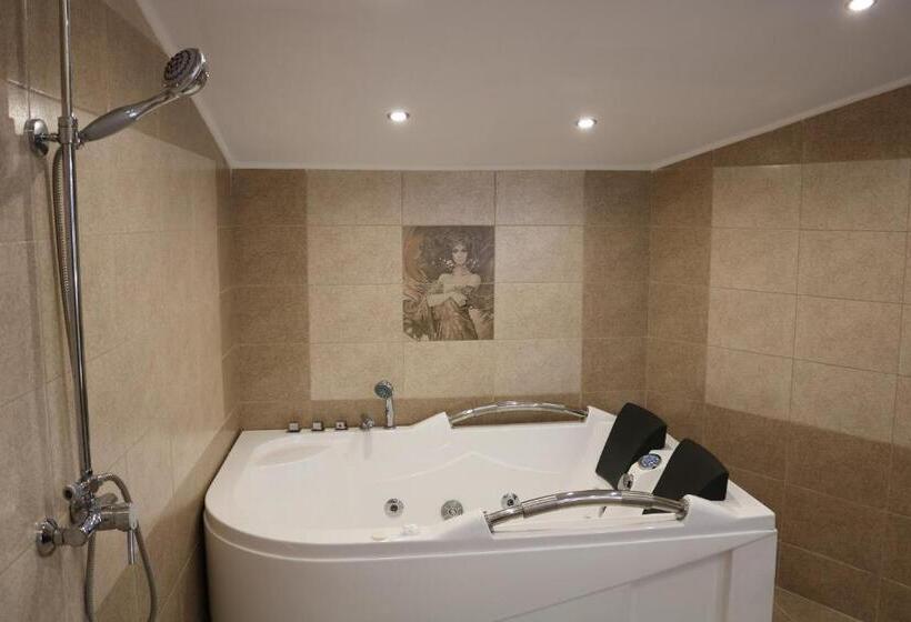 Семейные Апартаменты, Spa Guest House Valentina