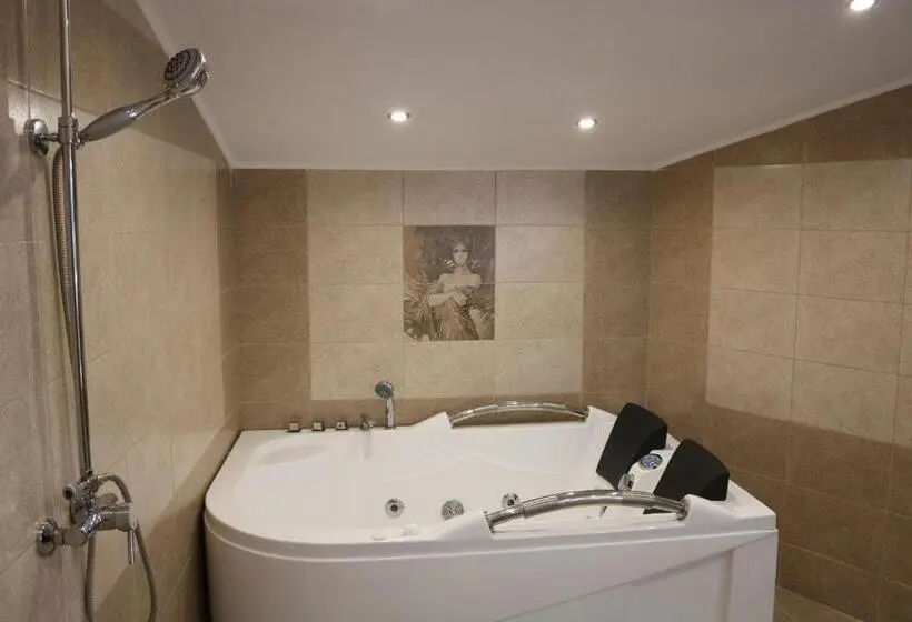 家族用アパートメント, Spa Guest House Valentina