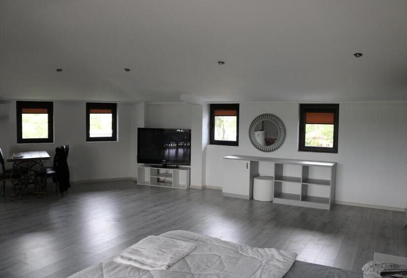 דירת משפחה, Spa Guest House Valentina