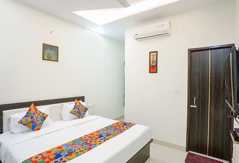 デラックスルーム, Fabhotel Atharv Palace