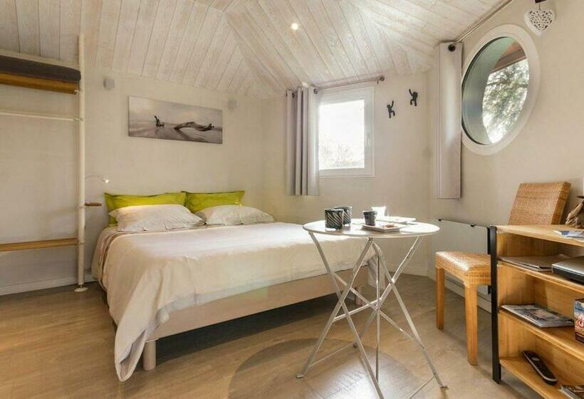 스탠다드 룸, Guestroom Port Saint Père, 1 Pièce, 2 Personnes   Fr 1 306 1237