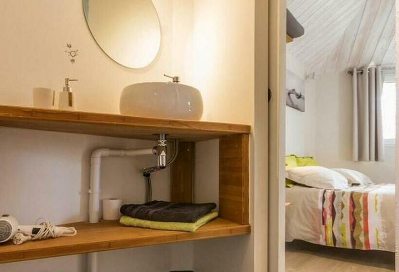 스탠다드 룸, Guestroom Port Saint Père, 1 Pièce, 2 Personnes   Fr 1 306 1237