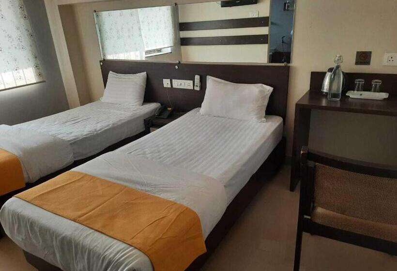 غرفة كلاسيكية ثلاثية, Spot On Hotel The Annie