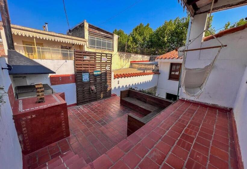 تختخواب در اتاق مشترک, Casa Montaña