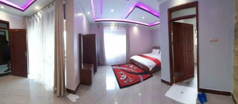 اتاق لوکس با بالکن, Das Berliner