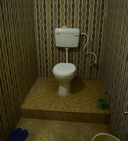 חדר דלוקס, Shakuntla Palace