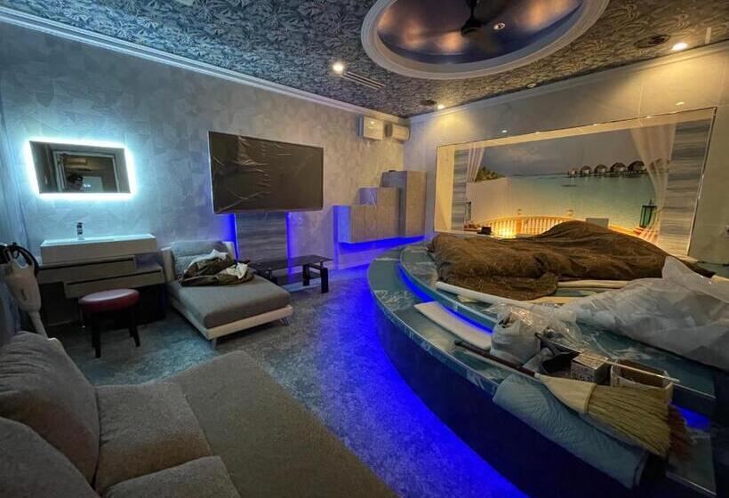 Standard Værelse King Size Seng, ホテルクアンズ（大人限定）