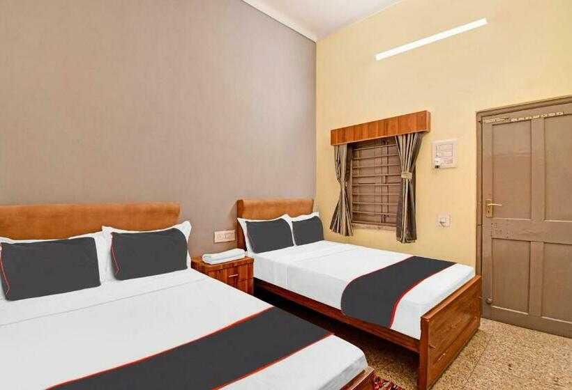 トリプルクラシックルーム, Collection O Nilanjana