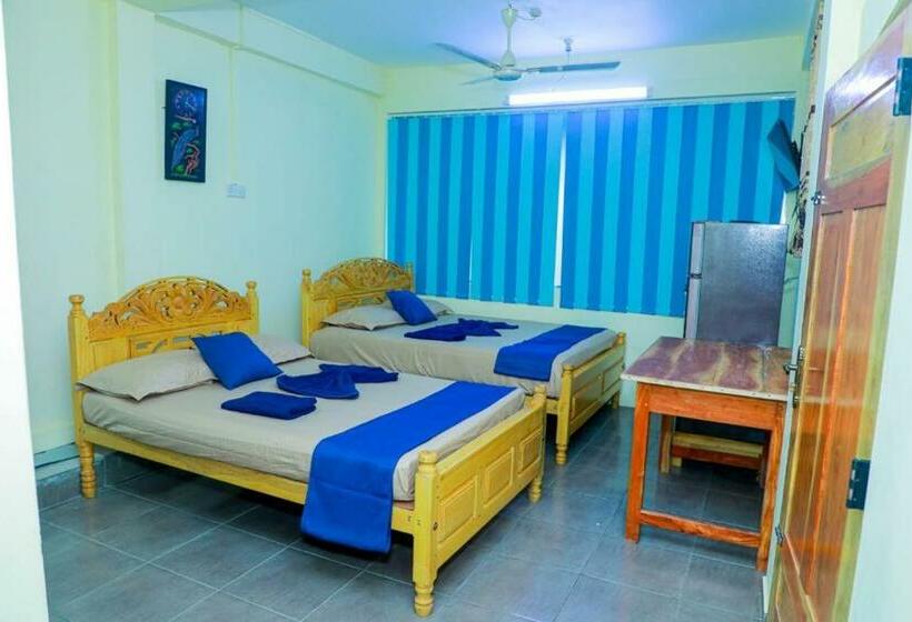 اتاق لوکس, Uk Inn Guest House