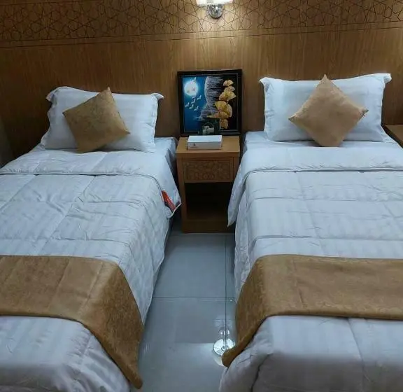 Standard-huone, Nawazi Towers
