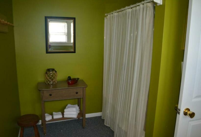 Номер Стандарт, Chateau Country Inn