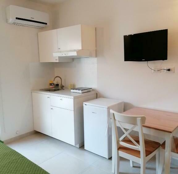 Студия Deluxe, Calasetta Monolocale Cassiopea