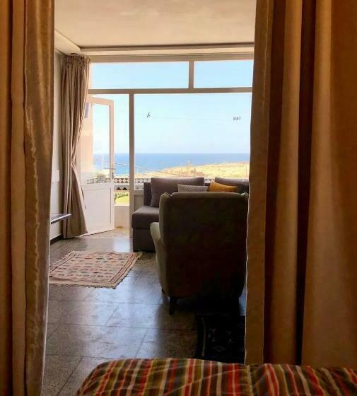 스탠다드 발코니 스튜디오, Big Blue Guest House