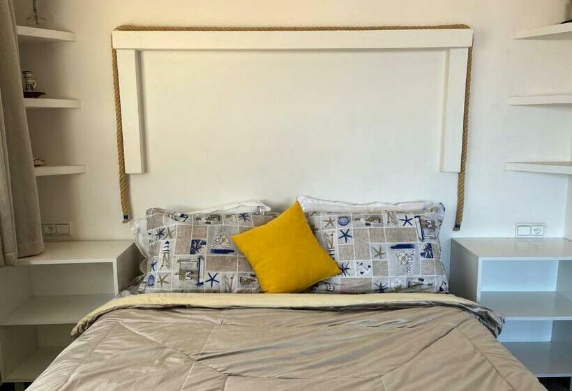 스탠다드 발코니 스튜디오, Big Blue Guest House