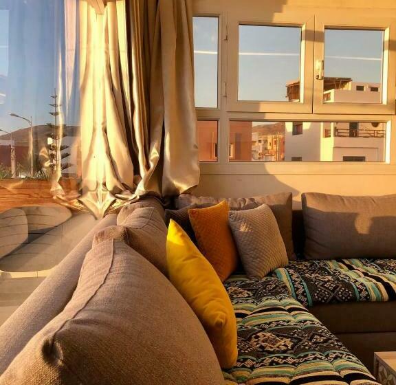 스탠다드 발코니 스튜디오, Big Blue Guest House