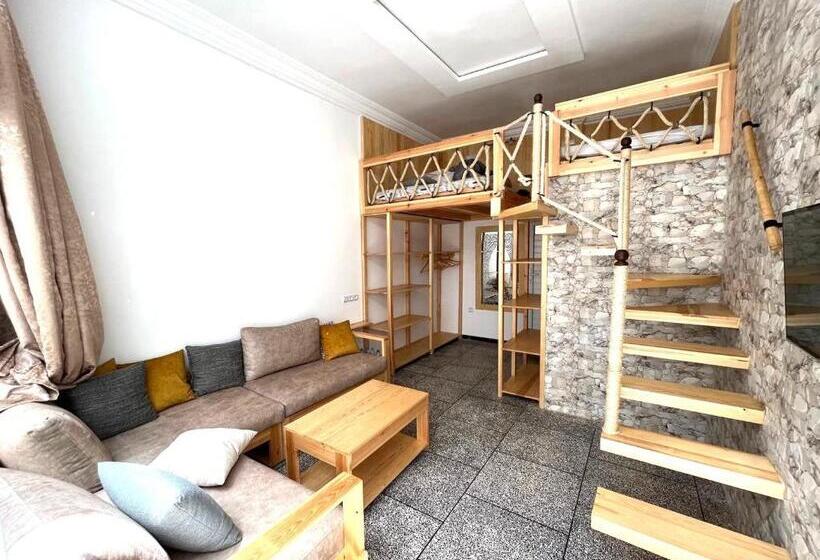 패밀리 룸, Big Blue Guest House