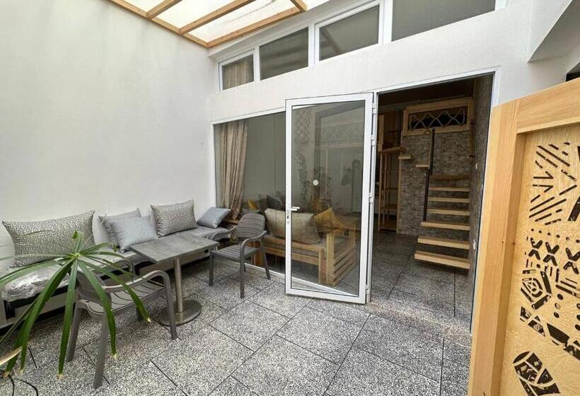 패밀리 룸, Big Blue Guest House