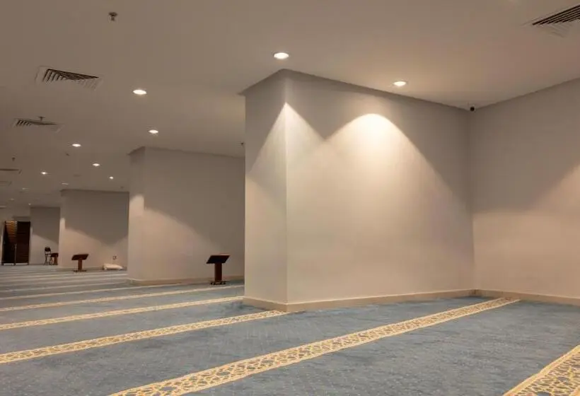 اتاق استاندارد سه نفره, Nawazi Towers
