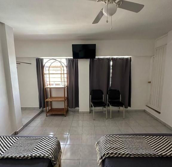 اتاق استاندارد با 2 تخت دوبل, Posada Jardín Aguascalientes
