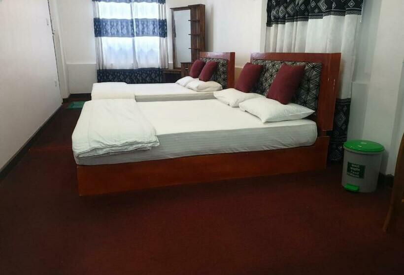 家庭间, Relax Lake View Resort