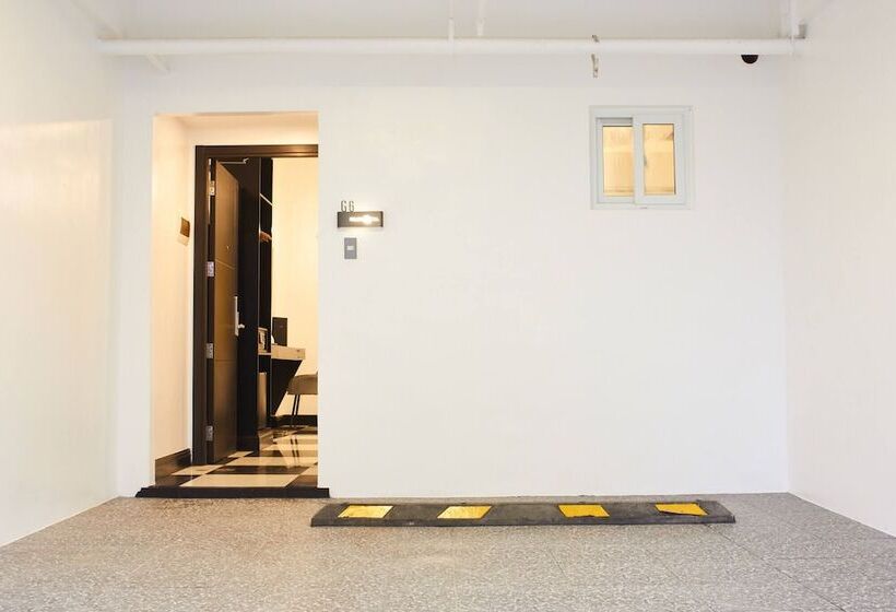 اتاق لوکس, The Blu