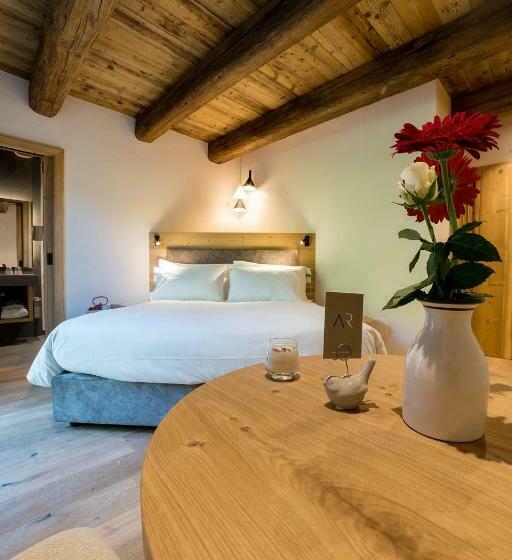 Полулюкс, Aura Relais