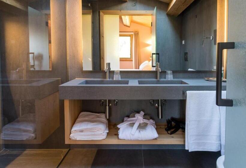 Президентский Люкс, Aura Relais