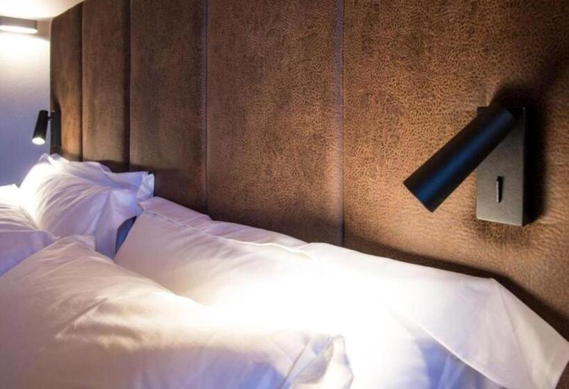 Президентский Люкс, Aura Relais