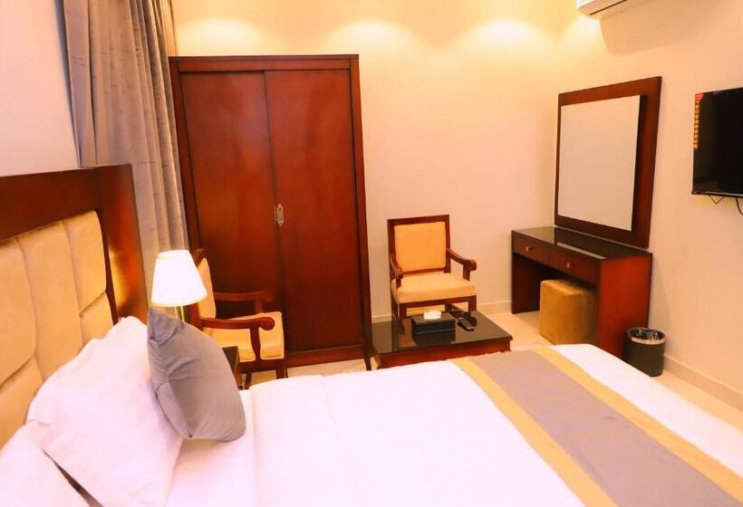 غرفة قياسية فردية, فندق الأفنيوز بالرس