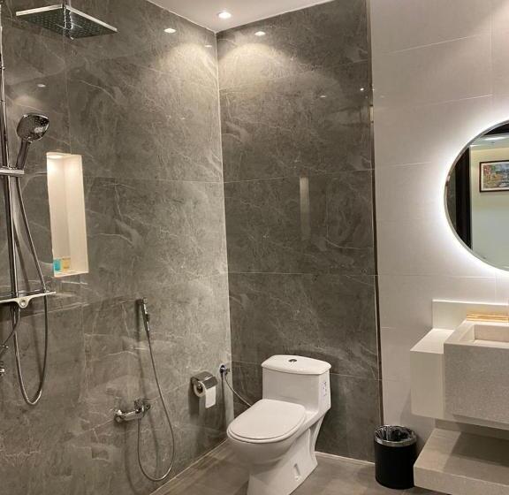 Studio Standard Lit King Size, فندق الأفنيوز بالرس