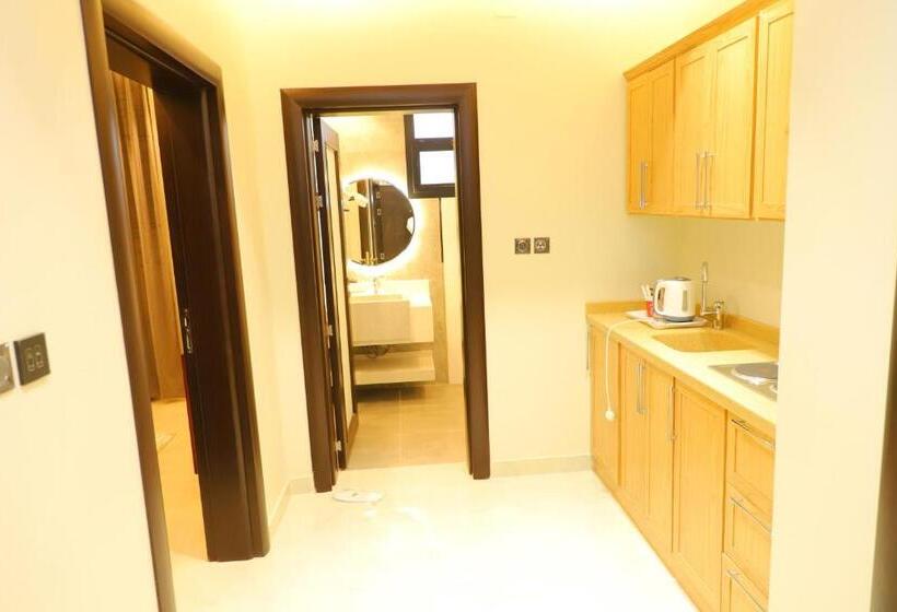 جناح غرفتين نوم, فندق الأفنيوز بالرس