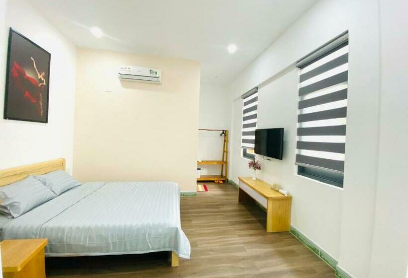 اتاق لوکس با بالکن, Moon S House Homestay Quy Nhơn