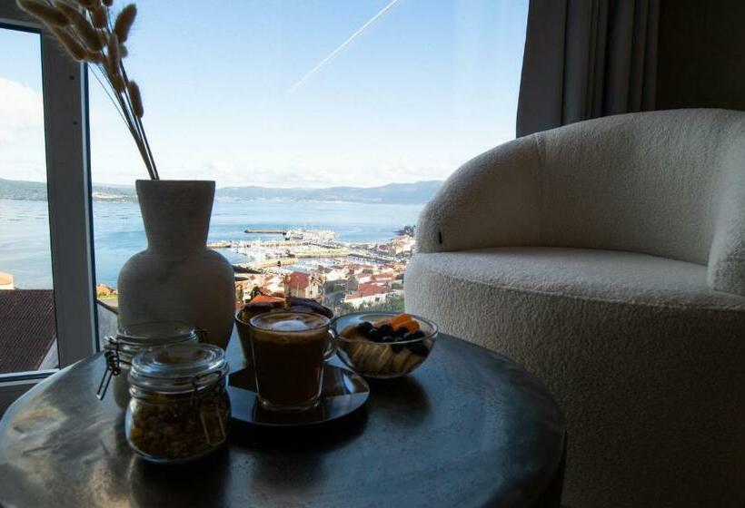 اتاق استاندارد با چشمانداز دریا, Otantus