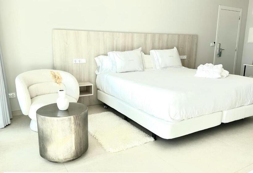 اتاق استاندارد با تخت بزرگ, Otantus