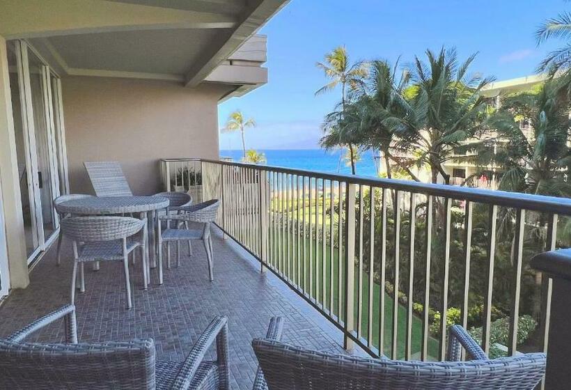 Апартаменты 1 Спальня Вид на Море, Maui Westside Presents: Whaler 420   Best Location In Kaanapali Beach