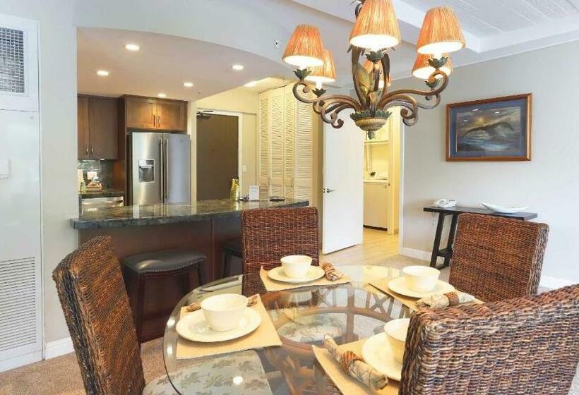 Апартаменты 1 Спальня Вид на Море, Maui Westside Presents: Whaler 420   Best Location In Kaanapali Beach