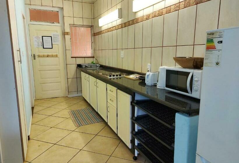 דירת חדר בקומת קרקע, 3 Ocean Breeze