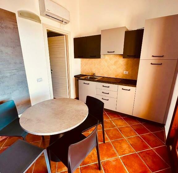 דירת חדר, Residence Le Rocce Rosse