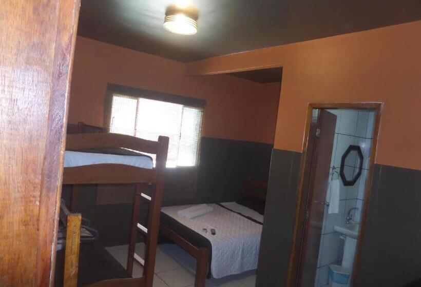 חדר סטנדרט לארבעה, Pousada Portobello