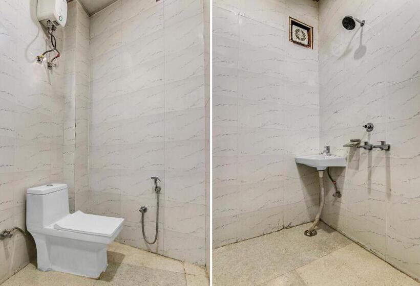 Habitació Triple Clàssica, Flagship Hotel Moon Paradise Inn