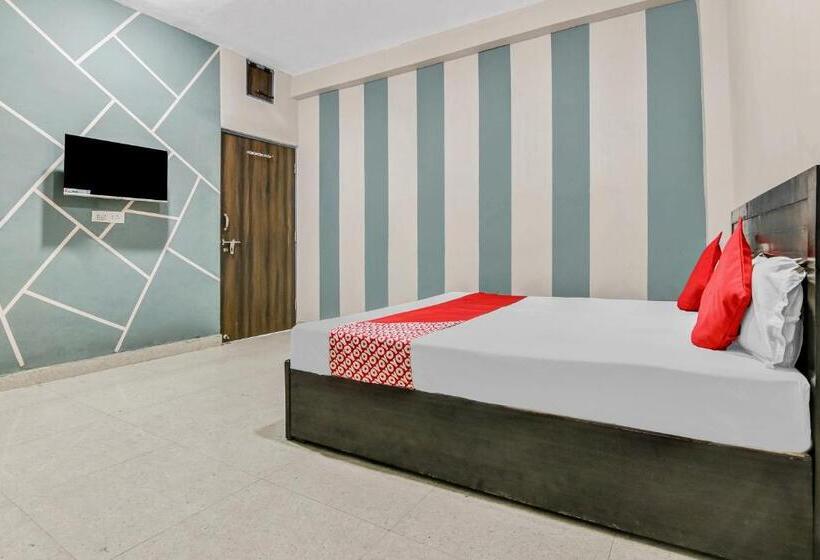 Habitació Triple Clàssica, Flagship Hotel Moon Paradise Inn