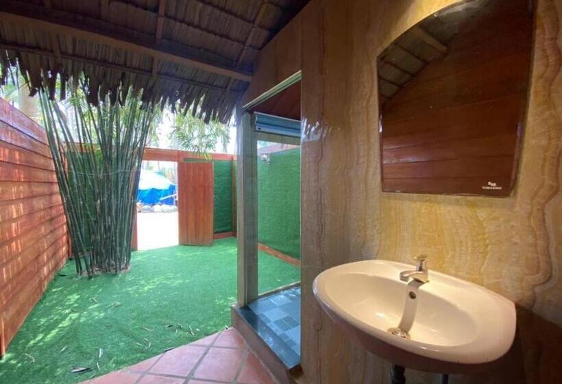 اتاق لوکس, Bungalow   Homestay Làng Bè