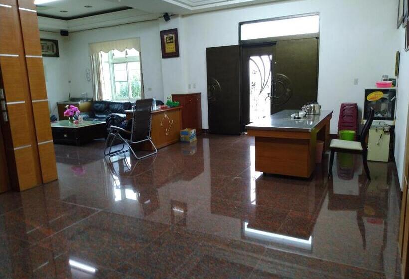 اتاق خانوادگی با چشم‌انداز کوه, Ming Camphor Homestay