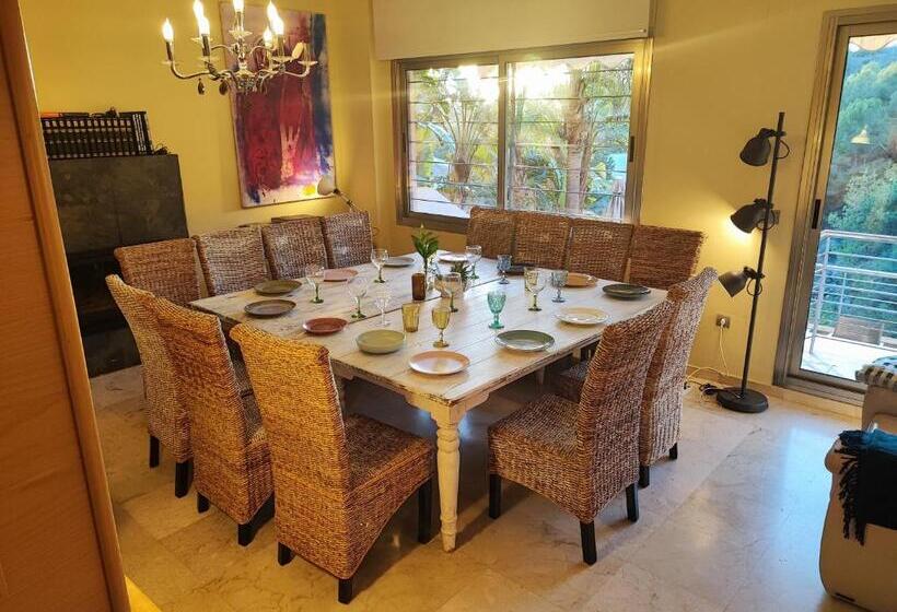 سوییت جونیور لوکس, Villa Aguilas Club Guest House